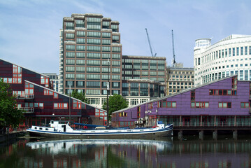 Canary Wharf River Thames London Docks Dockland Housing development