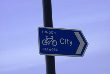 Canary Wharf River Thames London Docks Dockland Housing development