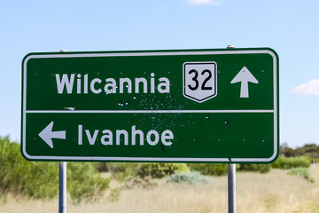 Roadsign Wilcania Ivanhoe