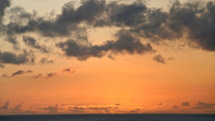 Himmel, Wolken, Blau, Orange, Rosa, Sonnenaufgang, Sonnenuntergang, Morgenstimmung, Abendstimmung, Morgen, Abend, Früh, Wetter, Flug, Stimmung, 