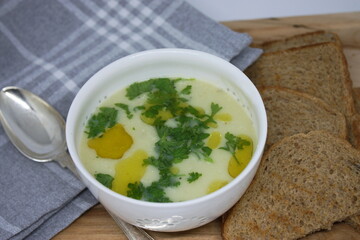 hearty cauliflower soup