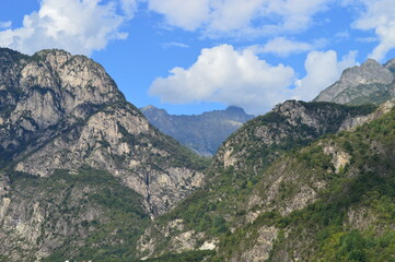 Obraz premium The beautiful landscape around the mountains of Lake Como in Lombardy in Northern Italy