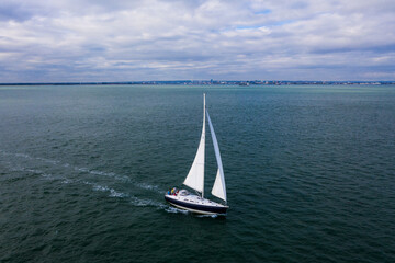 Hanse yacht 