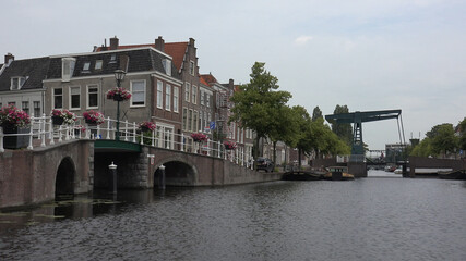 Naklejka premium Leiden by boat (Netherlands)