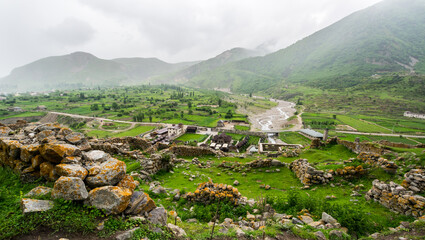 Fototapeta na wymiar The village Upper Balkaria in the Caucasus mountains in Russia