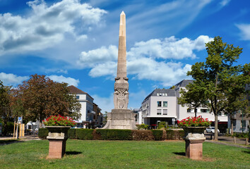 Darmstadt, Jungrauenobelisk (Alicedenkmal) am Wilhelminenplatz