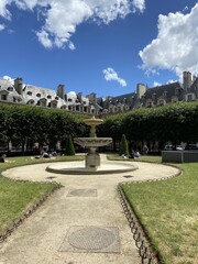 Obraz premium Square Louis XIII de la place des Vosges à Paris