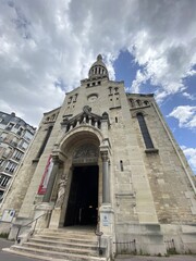 Fototapeta na wymiar Eglise d'Auteuil à Paris