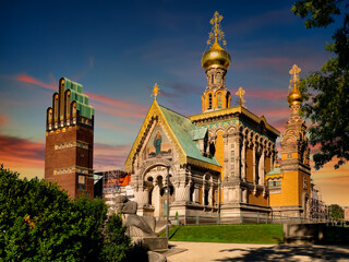 Fototapeta premium Darmstadt, Mathildenhöhe mit russischer Kapelle und Hochzeitsturm