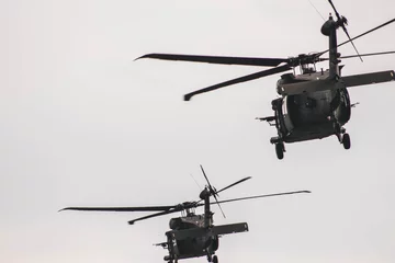 Crédence de cuisine en verre imprimé hélicoptère helicopter in action