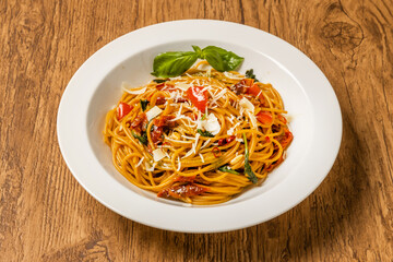ドライトマトとバジルのパスタ　Dried tomato and basil pasta