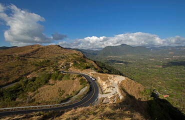 road to the mountains