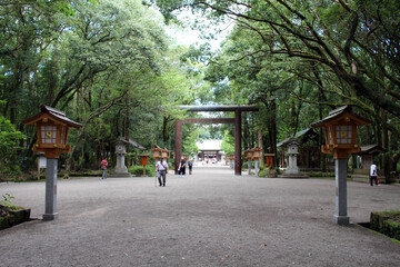 Torii Shinto gate and toro lighting equipment of Miyazaki Jingu Shrine.