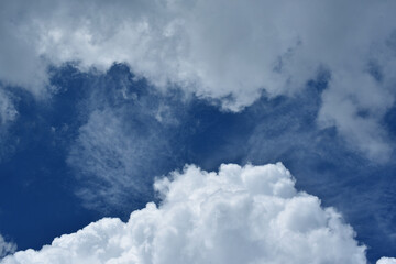 青空と真夏の雲