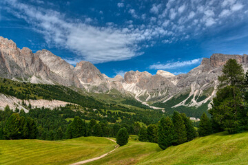 Fototapeta na wymiar Landscape of Puez-Odle group in the Dolomites