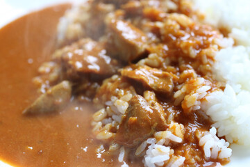 出来たてのほんわか湯気の上がるカレーライス