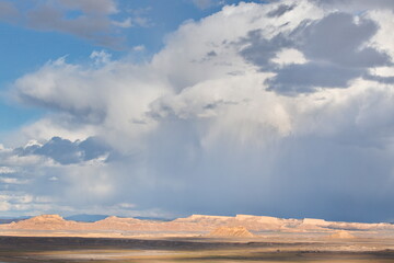 The Bardenas Reales Natural Park and Biosphere Reserve is located in SE Navarra, in the center of the Ebro Valley depression.