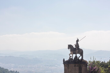 Braga, known as the city of the archbishops is a historical. The stairs of the Via Sagrada represent the ascent to heaven and have 577 steps ... many for the summer!