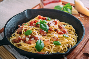 Spaghetti alla Carbonara - 377701330
