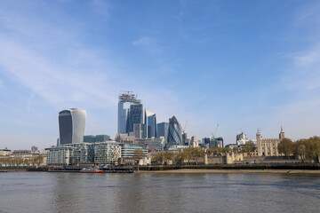 Fototapeta na wymiar Die Skyline von London vom Tate modern 