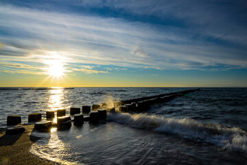 Sonnenuntergang an Strand an der Ostsee