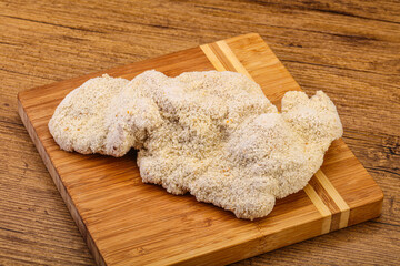 Raw meat schnitzel for roast