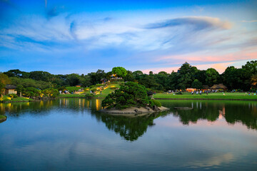 岡山後楽園「夏の幻想庭園」の夕焼け