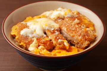 かつ丼