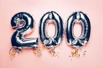200 Silver Balloon Bunting - obrazy, fototapety, plakaty