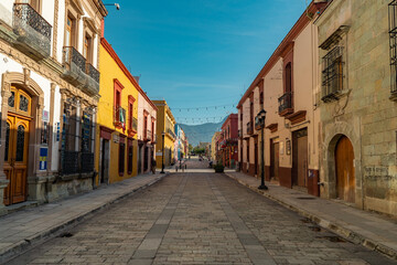 Fototapeta na wymiar Centro Histórico de Oaxaca. Andador Turístico 1