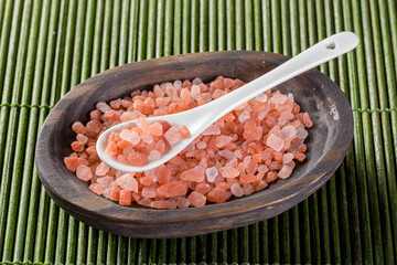Himalayan pink salt in bowl on the table