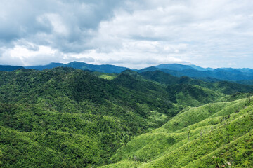 Obraz premium Landscape image of a beautiful mountains ranges view