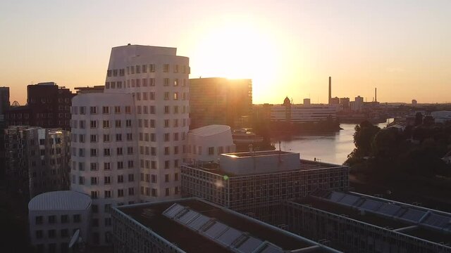 Sun reflections over D&uuml;sseldorf Medienhafen drone flight 23,976fps 1920x1080px