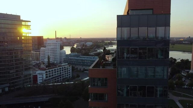 Sun reflections on building drone flight Rhein D&uuml;sseldorf 23,976fps 1920x1080px