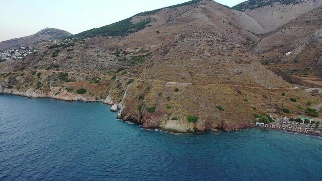 Vlihos Beach is situated in the little resort of the same name. Small pebble beach with crystal-clear waters.Undeveloped, quiet beach.