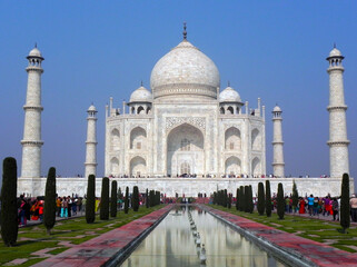 Fototapeta na wymiar Taj Mahal Day Shot from Entry Side, Made by Mughal Ruler Shahjahan