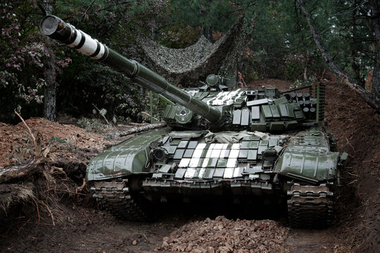 panzer T-64 is ready for battle on the eastern front of Ukraine in Donbass