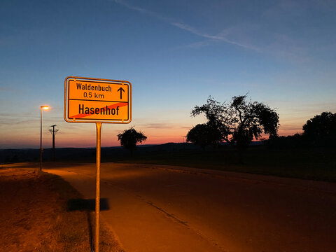 Ortsausgang, Hasenhof, Waldenbuch, 0,5km, Sonnenuntergang, B&auml;ume, Silhouette, Himmel