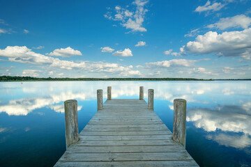 Obraz premium Steg am See mit Spiegelung