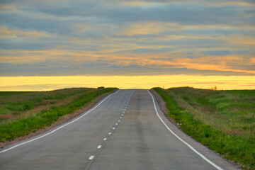 Fototapeta premium Sunset on the road to Blagoveshchensk.
