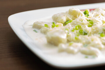 nhoque de batata doce com molho bechamel