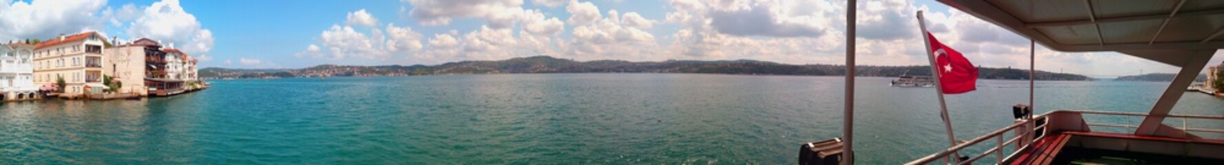 Fototapeta na wymiar Panorama View Bosphorus of Istanbul from ferry.