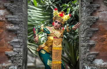balinese dancer