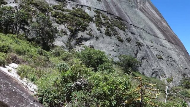 Vista da Pedra Azul no Parque Estadual da Pedra Azul
