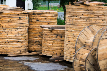 Wheel of wooden electric wire