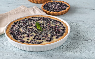 Pie with fresh blueberries