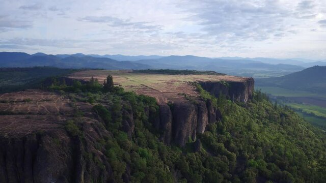Table Rock Oregon Aerial Drone - Pulling away, facing North