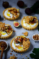 Fig Honey Mascarpone Tarts .style vintage