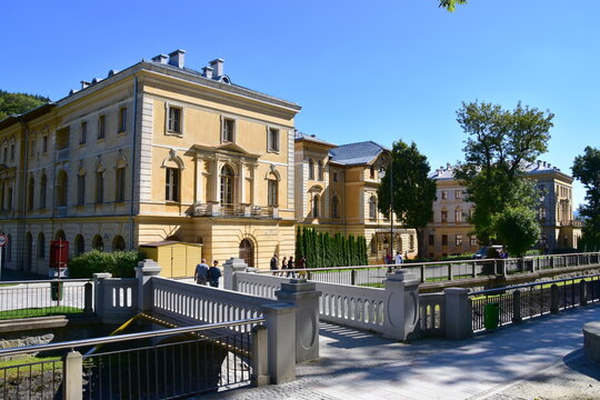 Stary Dom Zdrojowy w Krynicy Zdr&oacute;j, uzdrowisko Małopolskie
