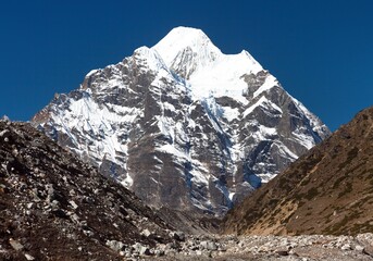 mount Hongku or Honku Chuli peak near Makalu, Nepal